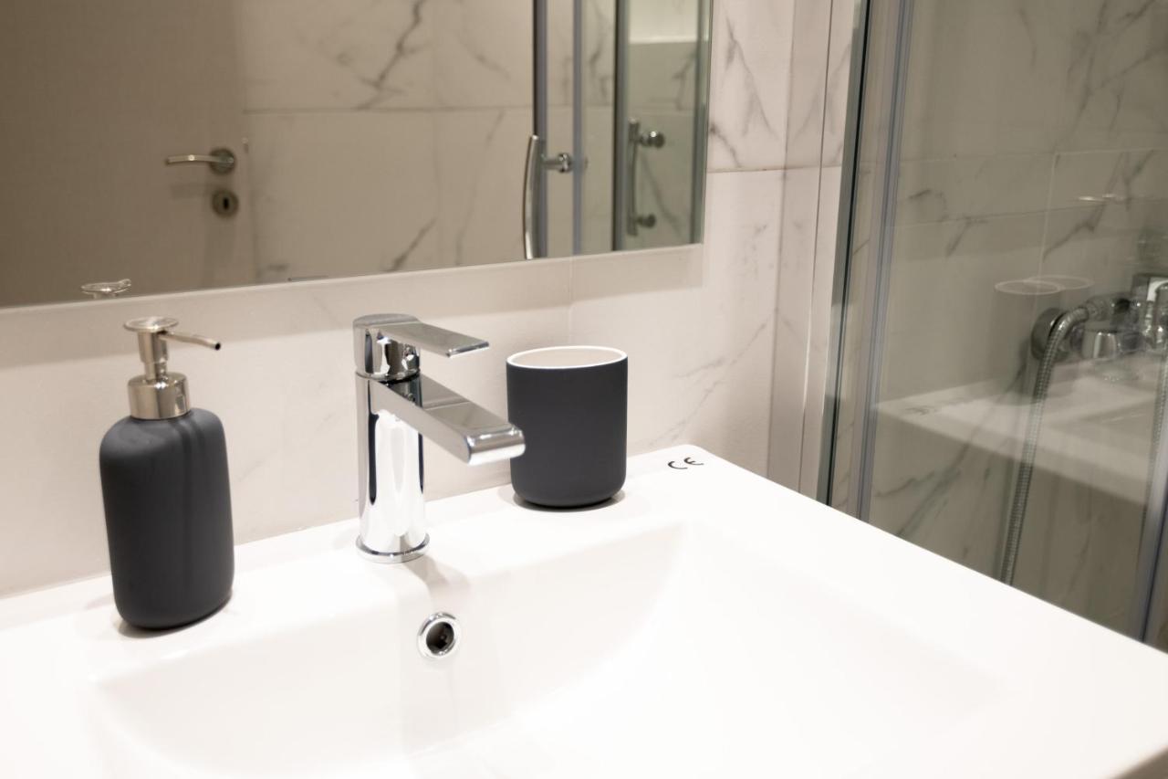 A17 Modern & Cosy 2R Flat Up To 4Ppl Near Parthenon Apartment Athens Ngoại thất bức ảnh
